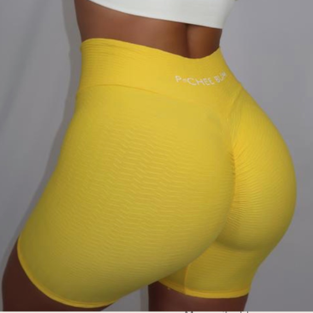 PcheeBum Textured Scrunch Biker Shorts